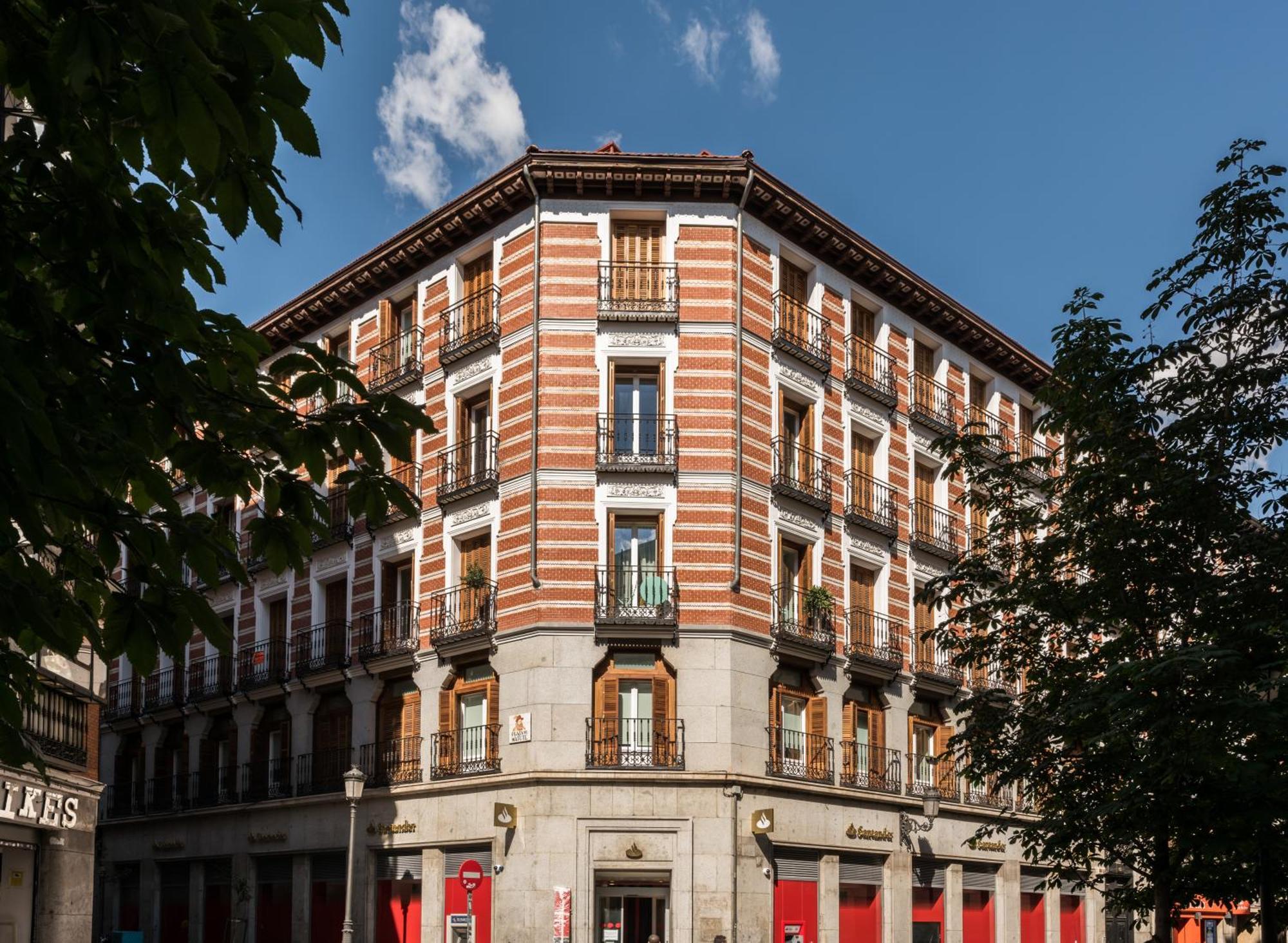 Atocha Peatonal - Barrio De Las Letras Madrid Rum bild